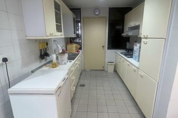 Aloha Tower Condominium