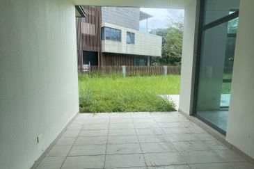 Anise Pearl @ Forest City