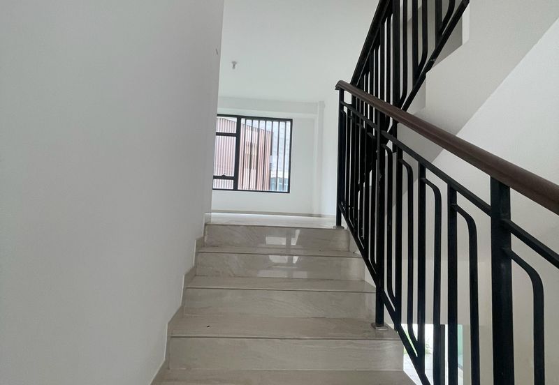 Anise Pearl @ Forest City