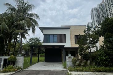 Anise Pearl @ Forest City