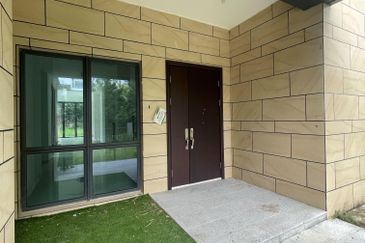 Anise Pearl @ Forest City