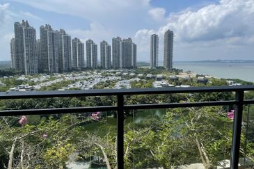 Cerulean Bay @ Forest City