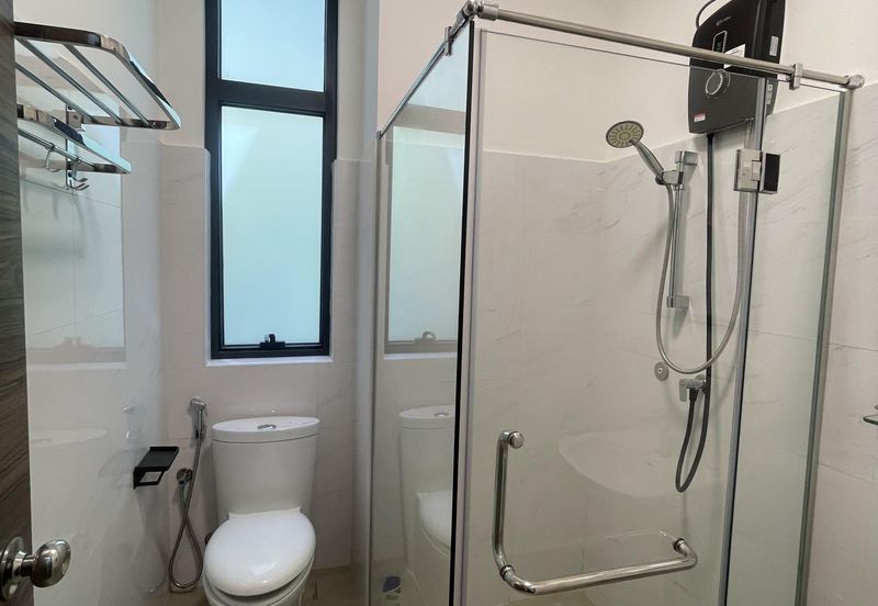 Anise Pearl @ Forest City