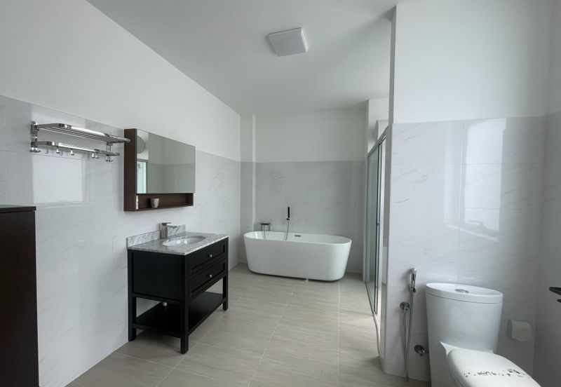 Anise Pearl @ Forest City