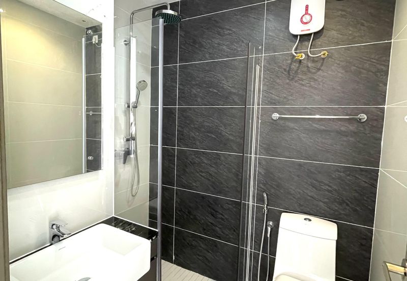 Bay Laurel @ Country Garden Danga Bay