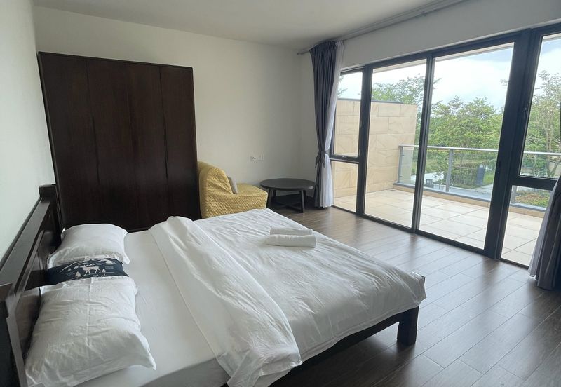 Forest City Golf Resort, Gelang Petah