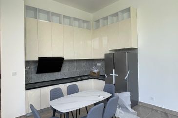 Forest City Golf Resort, Gelang Petah