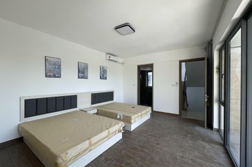 Forest City Golf Resort, Gelang Petah