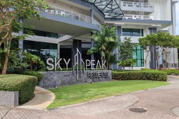 Sky Peak Residences
