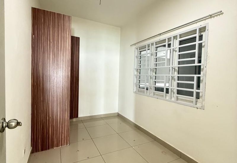 Seasons Luxury Apartments @ Amara Larkin