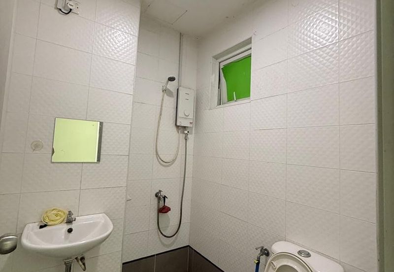 Seasons Luxury Apartments @ Amara Larkin