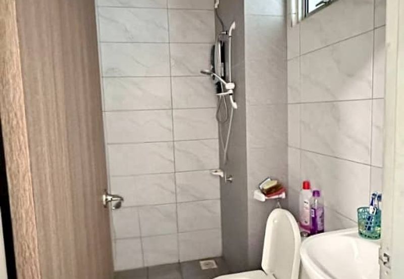 SKS Habitat Apartment, Larkin