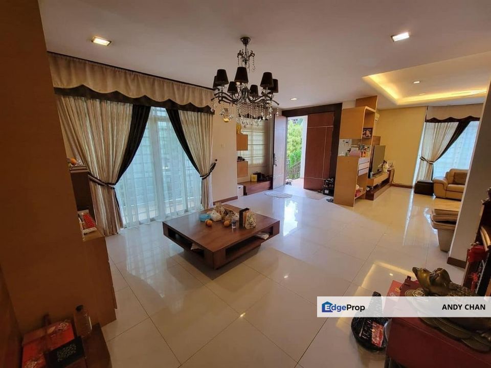 Redang Villa @ Taman Molek semi d unit, Johor, Johor Bahru