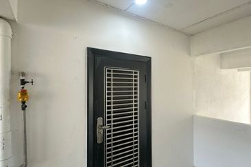 Flat Taman Plentong Utama