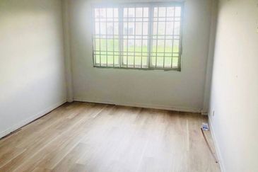 Sri Intan (Bandar Seri Alam)