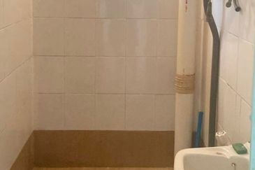 Sri Intan (Bandar Seri Alam)