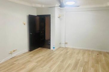 Sri Intan (Bandar Seri Alam)