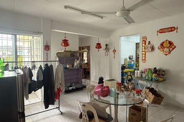 Sri Intan (Bandar Seri Alam)