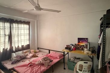 Sri Intan (Bandar Seri Alam)