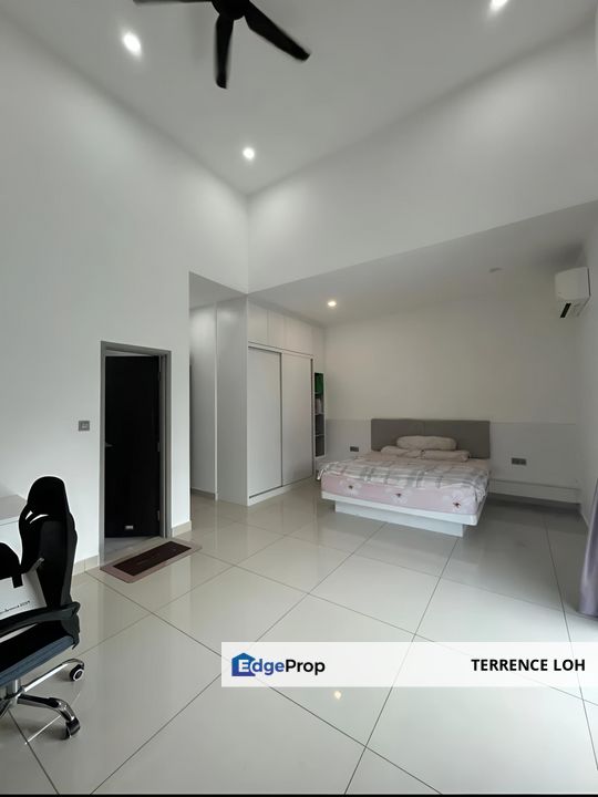 Ready to move in fully renovated cluster, Johor, Johor Bahru