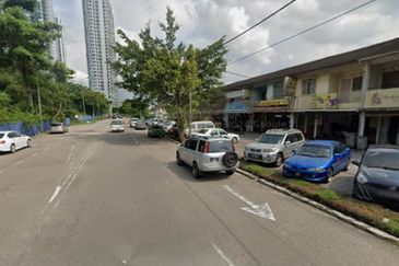 Strategically located between JB downtown