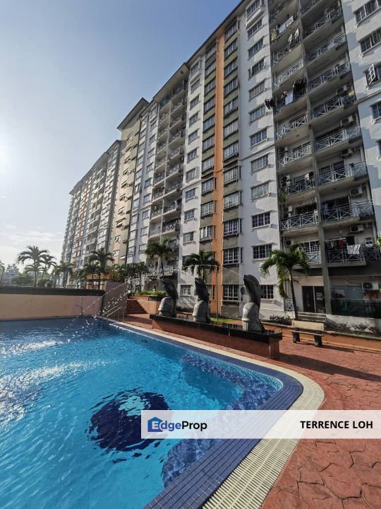 Affordable apartment at prime location, Johor, Permas Jaya/Senibong