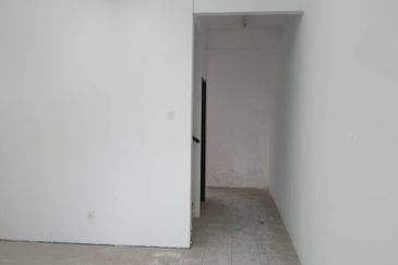 Summer Park Townhouse (Pangsapuri Alam Jaya), Bandar Baru Seri Alam