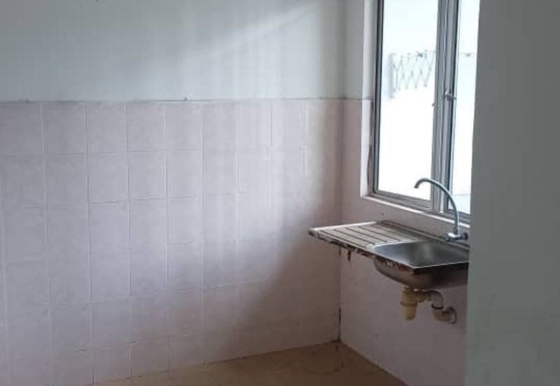 Summer Park Townhouse (Pangsapuri Alam Jaya), Bandar Baru Seri Alam