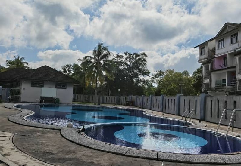 Summer Park Townhouse (Pangsapuri Alam Jaya), Bandar Baru Seri Alam