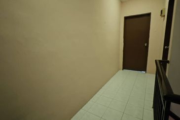 Summer Park Townhouse (Pangsapuri Alam Jaya), Bandar Baru Seri Alam