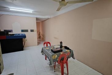 Summer Park Townhouse (Pangsapuri Alam Jaya), Bandar Baru Seri Alam