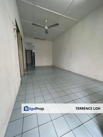 Huge single storey corner lot, Johor, Johor Bahru
