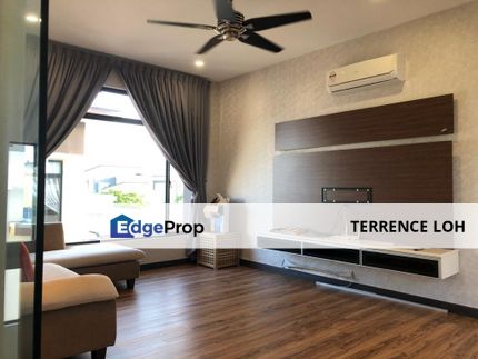 Tastefully renovated semi d nearby Toppen, Johor, Johor Bahru
