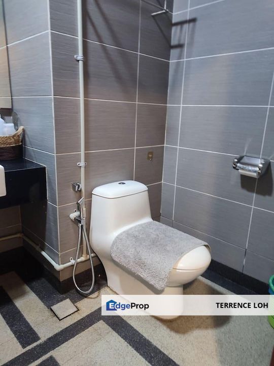 Strategically located with affordable selling price, Johor, Johor Bahru