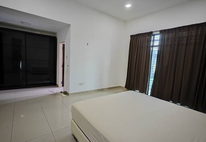 Austin Residence @Taman Mount Austin