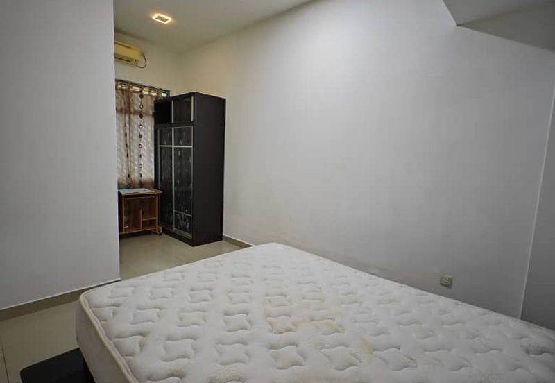 Austin Residence @Taman Mount Austin