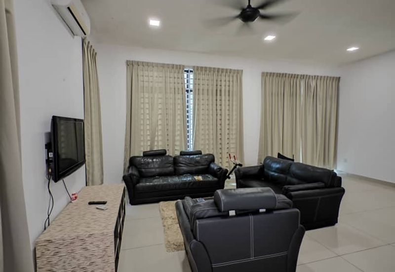 Austin Residence @Taman Mount Austin