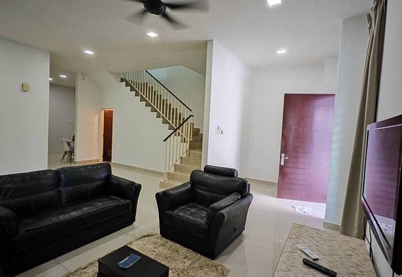 Austin Residence @Taman Mount Austin