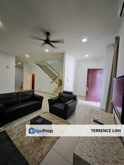 Well worth Semi D at prime location , Johor, Johor Bahru