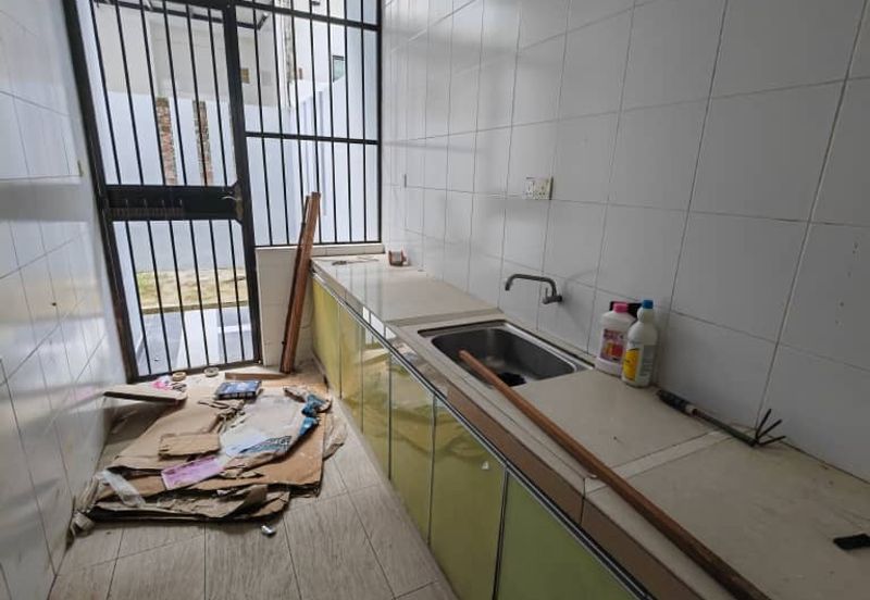 Austin Residence @Taman Mount Austin