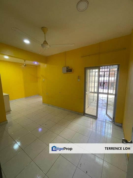 Well renovated 1.5 storey terrace house, Johor, Masai