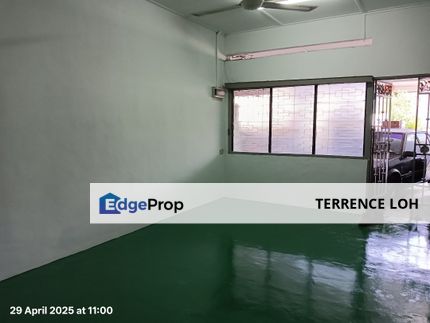 Extremely well maintained single storey , Johor, Kulai