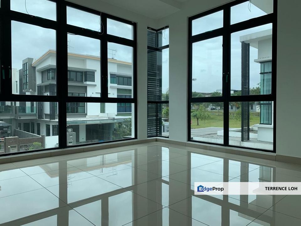 3 storey cluster house at Mutiara Mas, Johor, Skudai