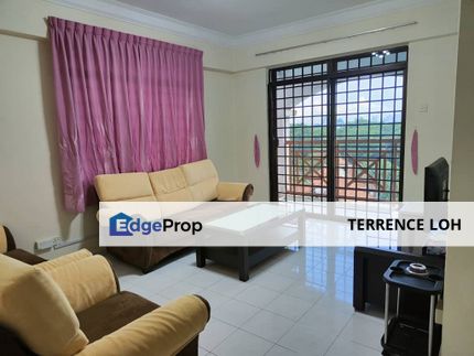 Conveniently located walking distance to KipMart, Johor, Tampoi