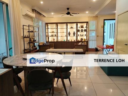 Huge corner lot tastefully renovated , Johor, 