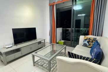 The M @ Medini Macrolink