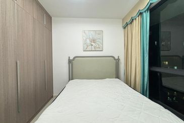 The M @ Medini Macrolink