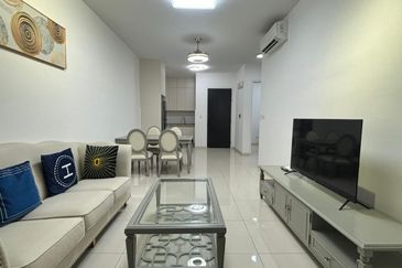 The M @ Medini Macrolink