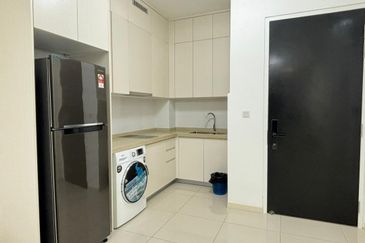 The M @ Medini Macrolink