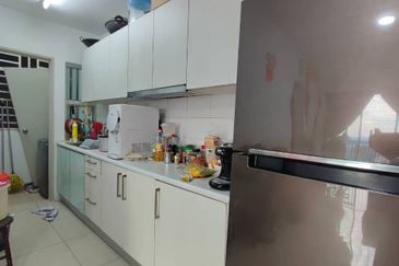 Dedaun Hijau (Greenfield Regency)